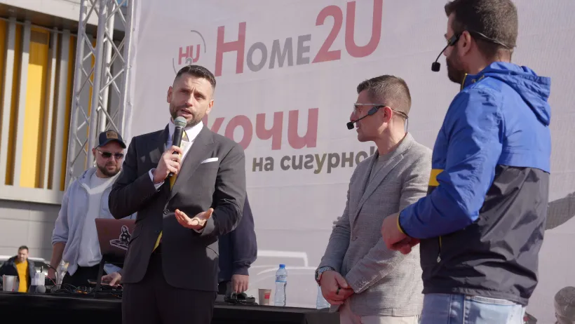 2_H2U_MartinSrebrov