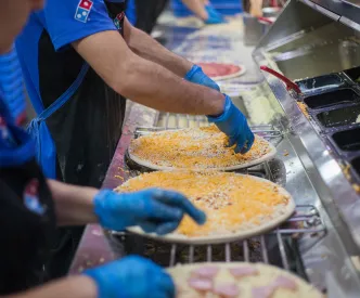 dominos